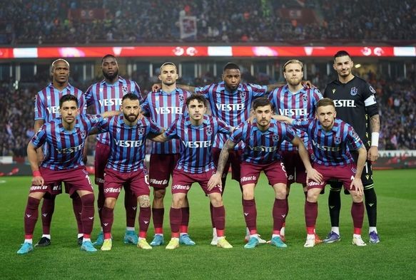 Şampiyon Kadro Dağılıyor!