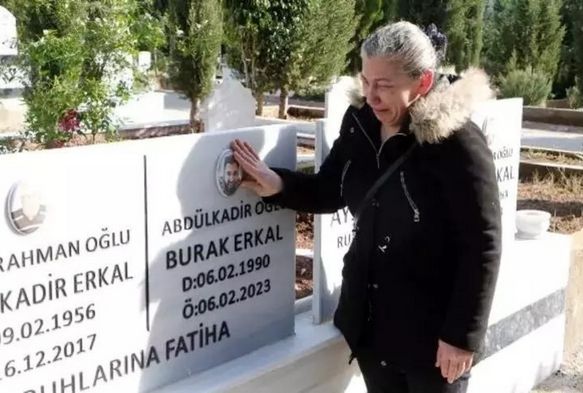 Doğum Gnlerinde Depreme Yakalandılar!