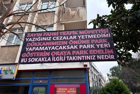 Fahri Mfettişe Pankartlı İsyan!
