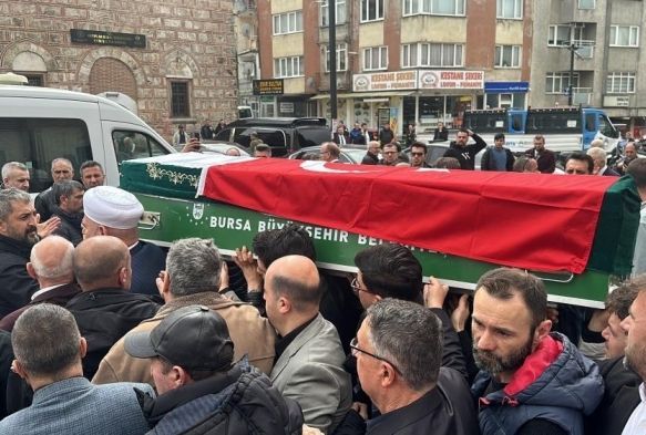 Sinan Ateşin babası gzyaşları iinde toprağ