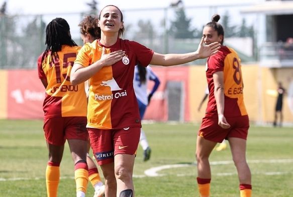 Galatasaray Son Nefeste Güldü