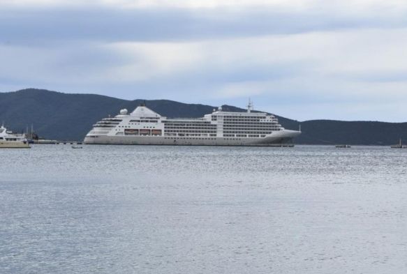 Bodrum'a sezonun ilk gemisi geldi