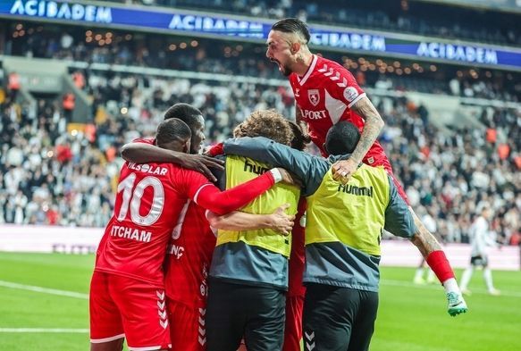 Samsunspor Neredeyse Herkesten Puan Aldı!