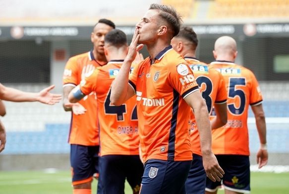 Başakşehir’de Tek Hedef: Avrupa!
