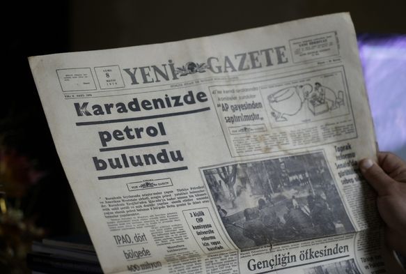 Rize'de 1 Ton Petrol Denize Sızıyor!