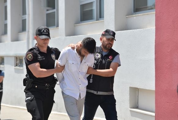 4 Kilo Esrar Ele Geçirildi!