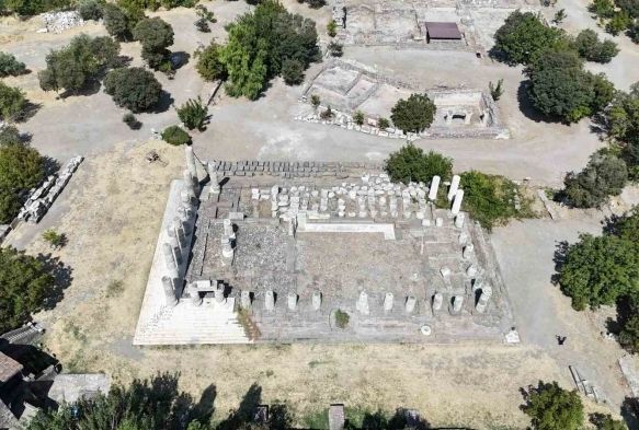 1700 Yıllık Mezar Bulundu