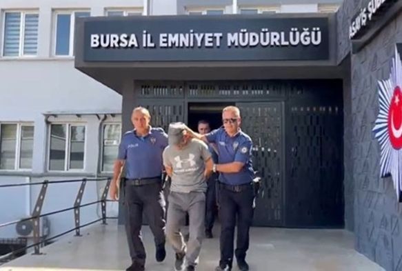 Aranan Şüpheli Okey Oynarken Yakalandı
