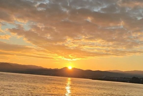 ‘Ay-yıldız’ silueti böyle görüntülendi