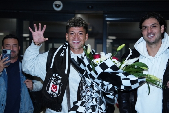 Elan Ricardo İstanbul'a geldi