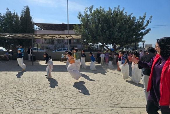 Minik bakann seim vaadi yerine getirildi