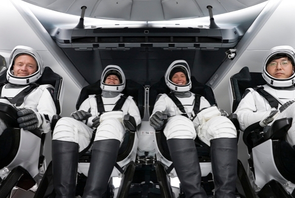 4 astronot yrngeye frlatld