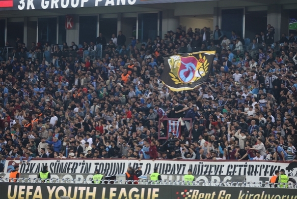 UEFA Gençlik Liginde taraftar rekoru kırıldı