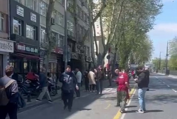 stanbul'da Korkutan Deprem!