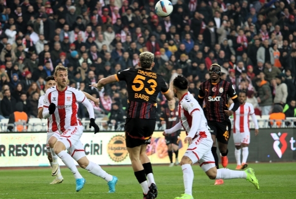 Galatasaray ile Sivasspor 38. randevuda