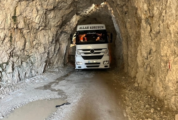 Ta Yolu trn tnele skmas sonucu ulama kapatld