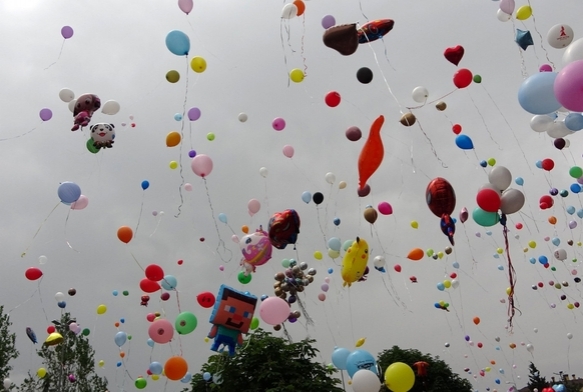 Binlerce Balon Ali Asaf in!