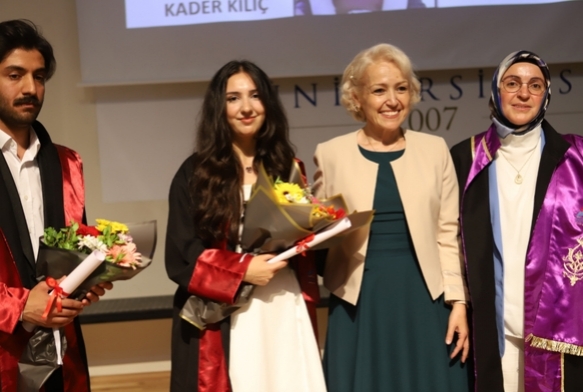 rencisinin hayatna iki kez dokundu