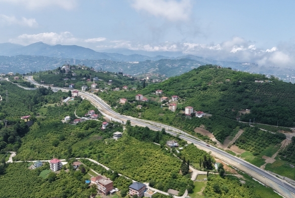 13 yldr bitmeyen yol tepki ekiyor