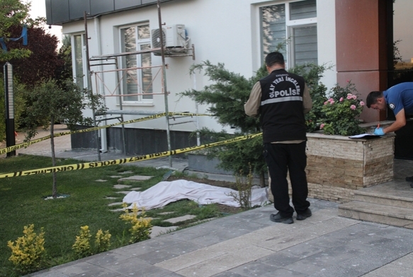 Süitte Şüpheli Ölüm!