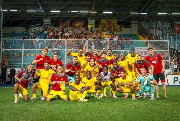 Göztepe'nin yeni transferleri göz doldurdu