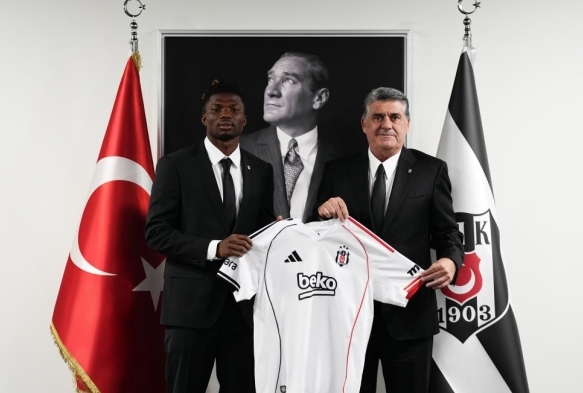 El Bilal Toure, resmen Beikta'ta