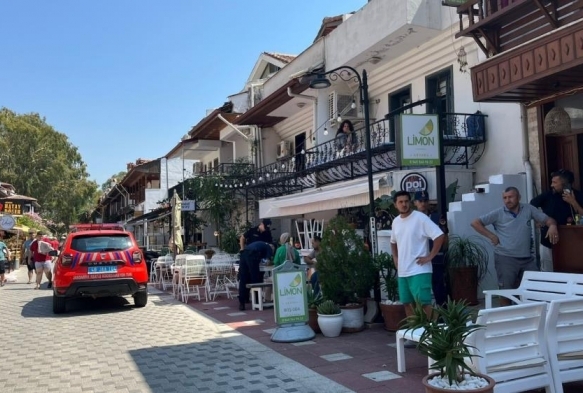 Otel odasnda bir kadn l bulundu