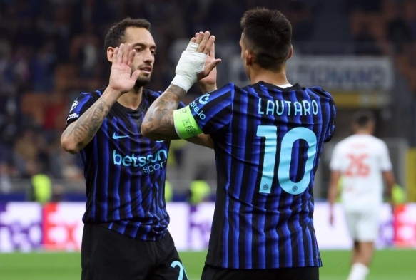 UEFA ampiyonlar Ligi 2. haftada 9 ma oynand