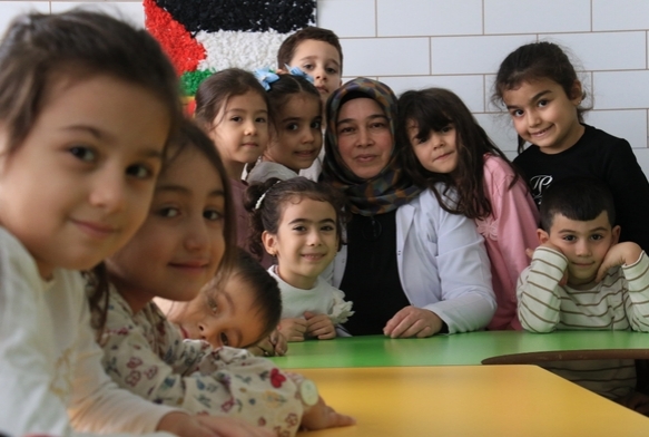 3 ocuk annesinin azmi