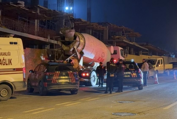 Beton mikserini temizlerken feci ekilde can verdi