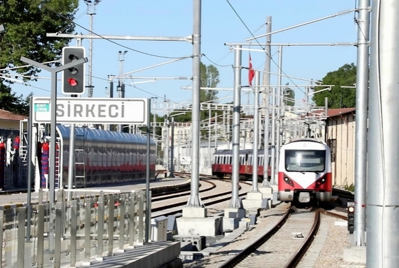 Tarihi hat 8 milyondan fazla yolcu ta��d�