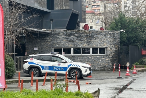 �dev tart��mas� kanl� bitti!